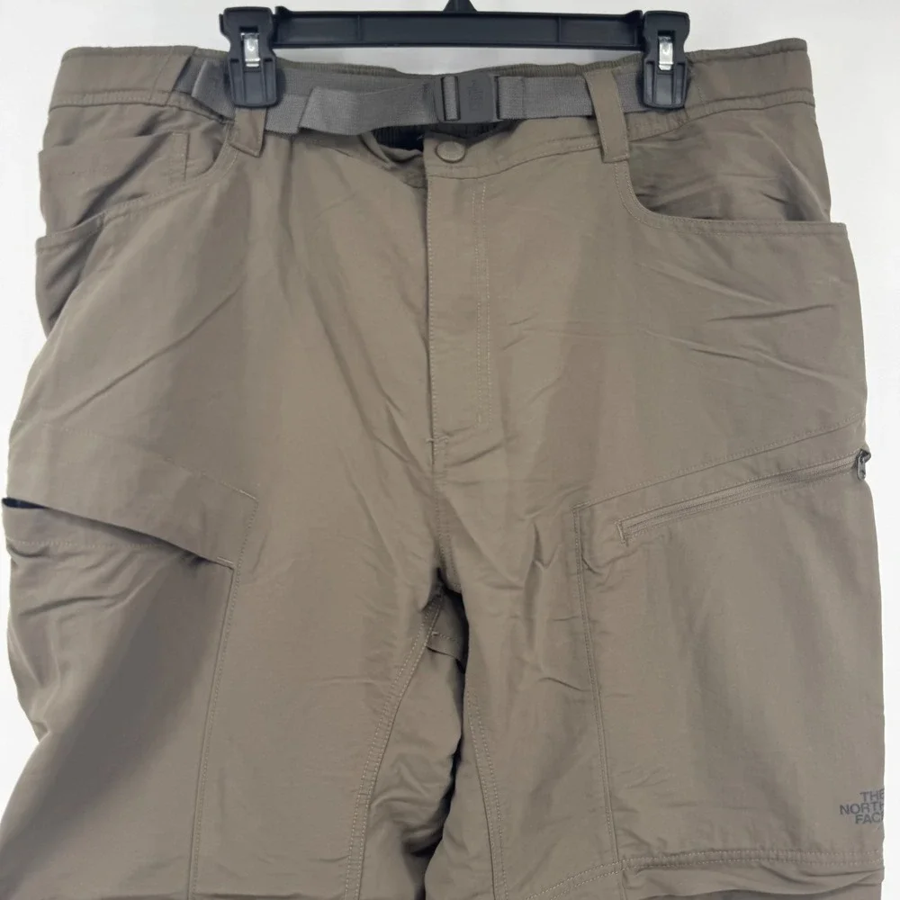 The North Face Paramount Peak II Convertible Hiking Pants Taupe Mens XL Short